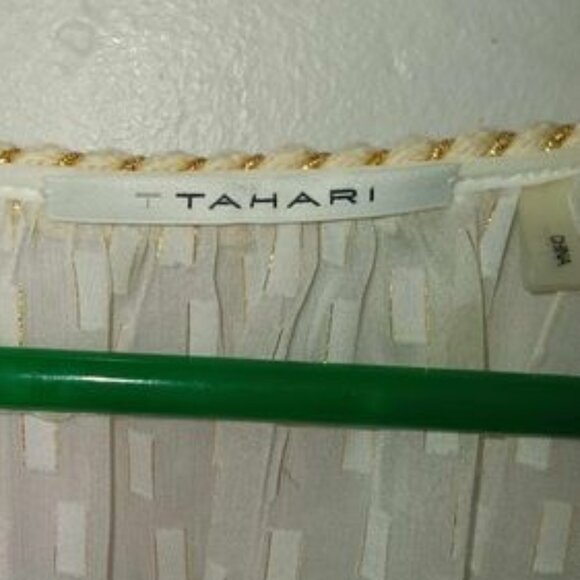 Tahari Sheer Cream Top Size Large - Picture 7 of 13